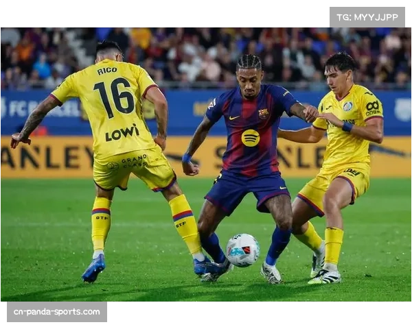 拉菲尼亚伤愈回归合练 弗里克锋线轮换迎来利好选择